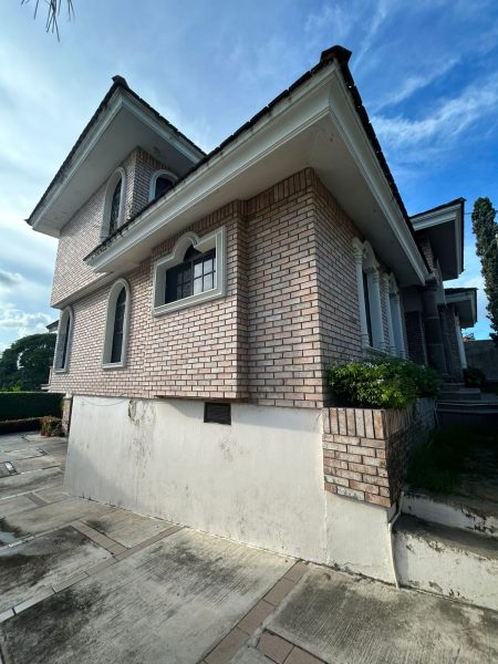 Casa Petrolera Chairel