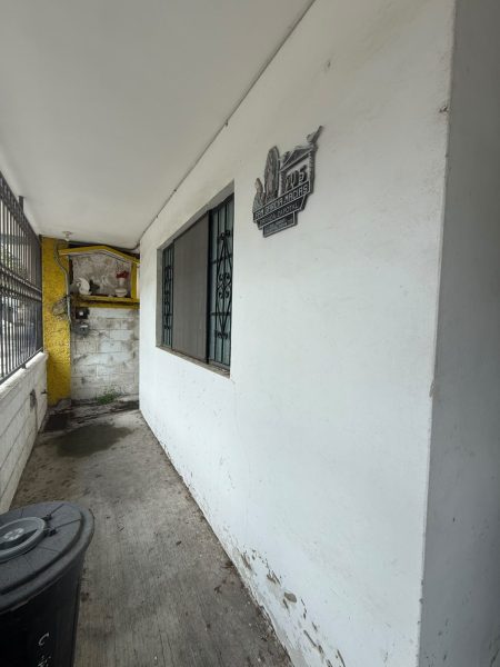 CASA DE UN PISO EN VENTA Laguna del Carpintero