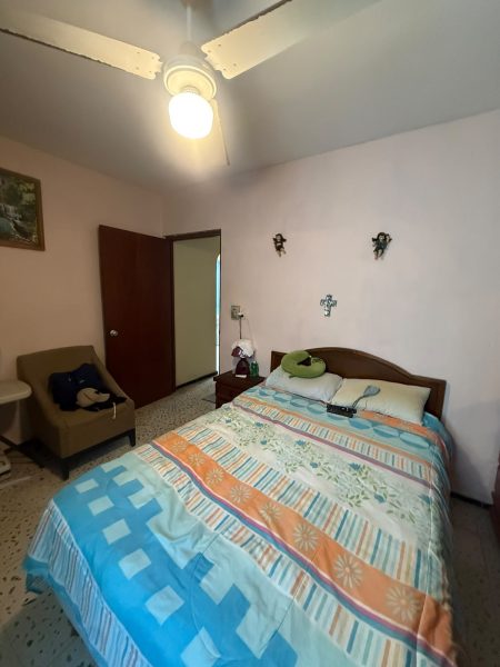 CASA DE UN PISO EN VENTA Laguna del Carpintero
